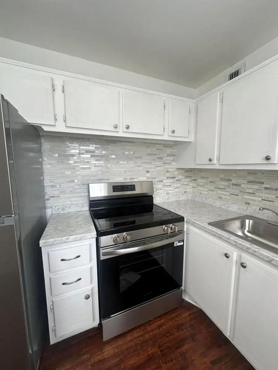 195 WINDSOR I, West Palm Beach FL 33417 photo 3