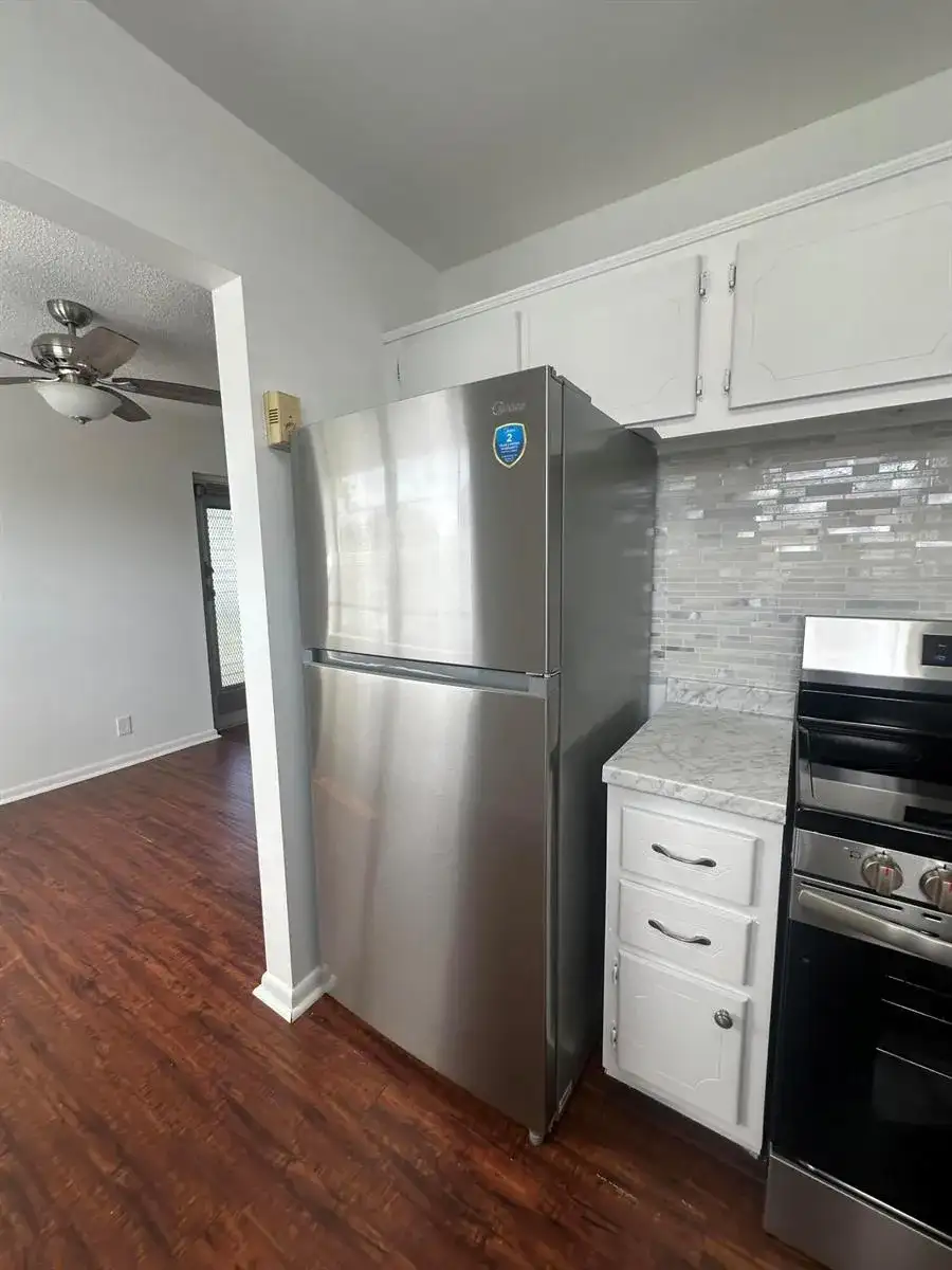 195 WINDSOR I, West Palm Beach FL 33417 photo 4