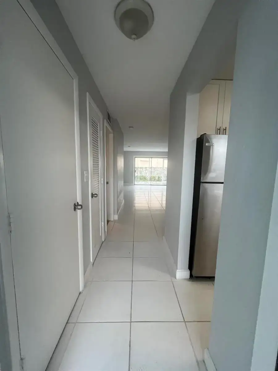 1001 SE 3rd Street # 1, Deerfield Beach FL 33441 photo 2