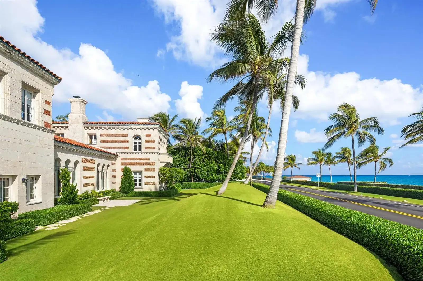 920 S Ocean Boulevard, Palm Beach FL 33480 photo 2