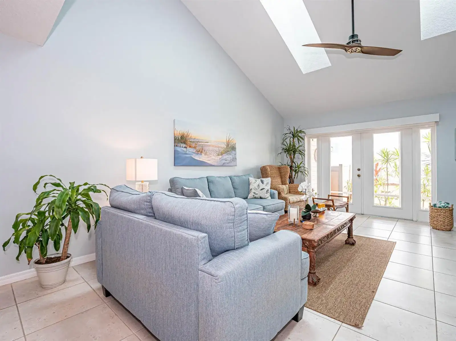 559 6TH Street, Vero Beach FL 32962 photo 4