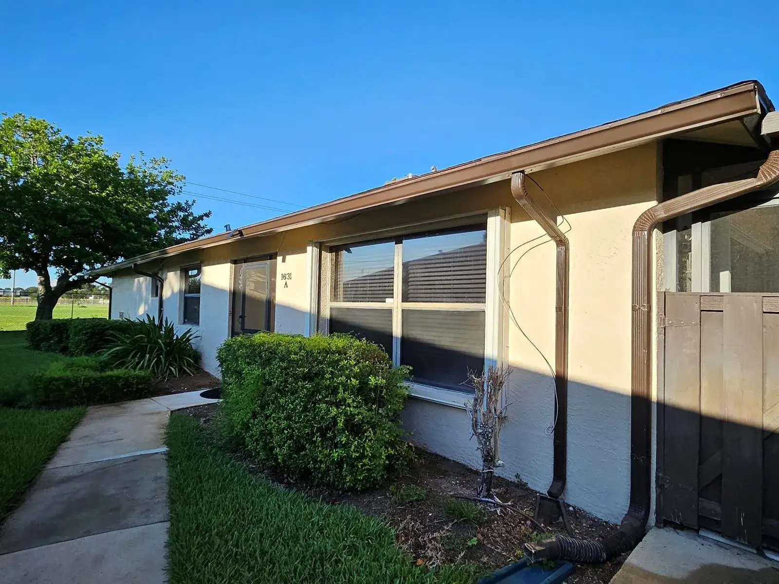 1631 LAUREL LEAF Lane # A, Fort Pierce FL 34950 photo 5