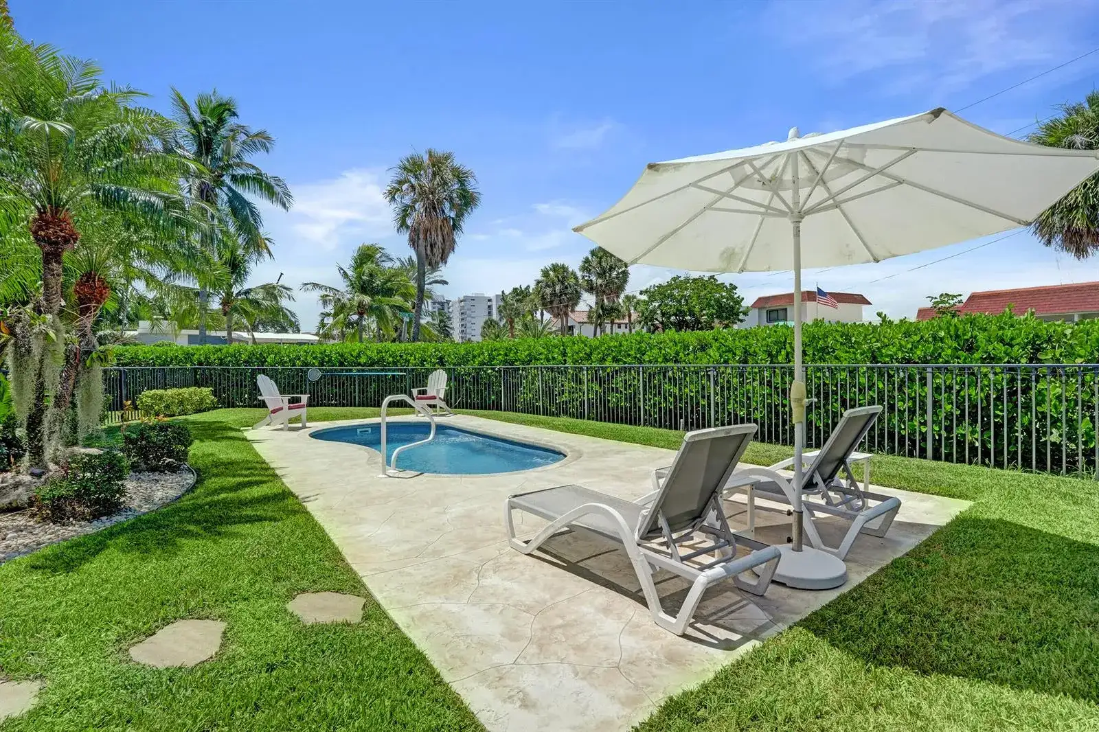 1900 N RIVERSIDE Drive, Pompano Beach FL 33062 photo 2