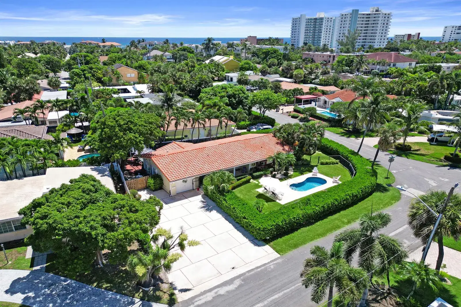 1900 N RIVERSIDE Drive, Pompano Beach FL 33062 photo 4