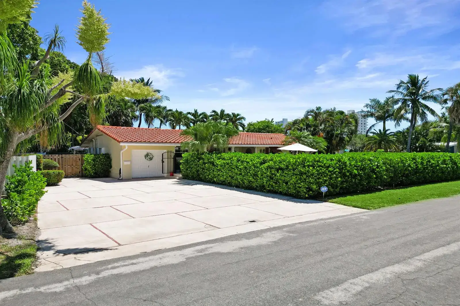 1900 N RIVERSIDE Drive, Pompano Beach FL 33062 photo 5