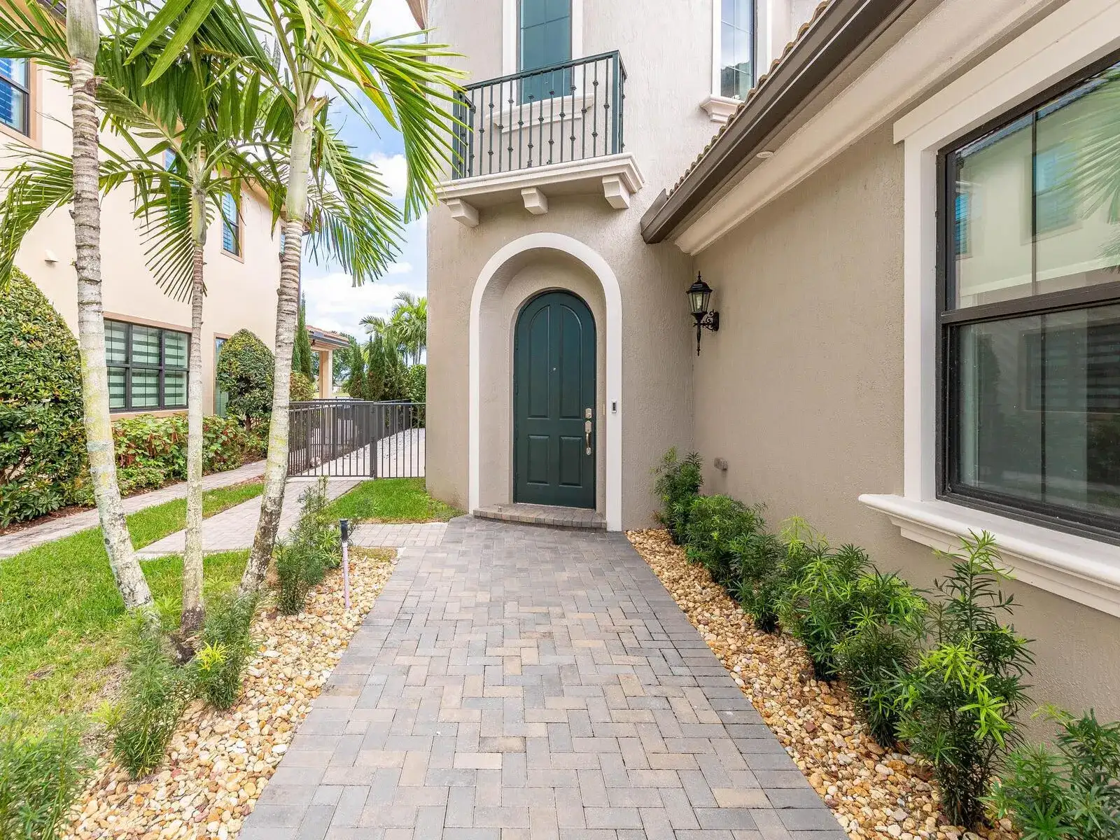 9040 Watercrest Circle W, Parkland FL 33076 photo 3