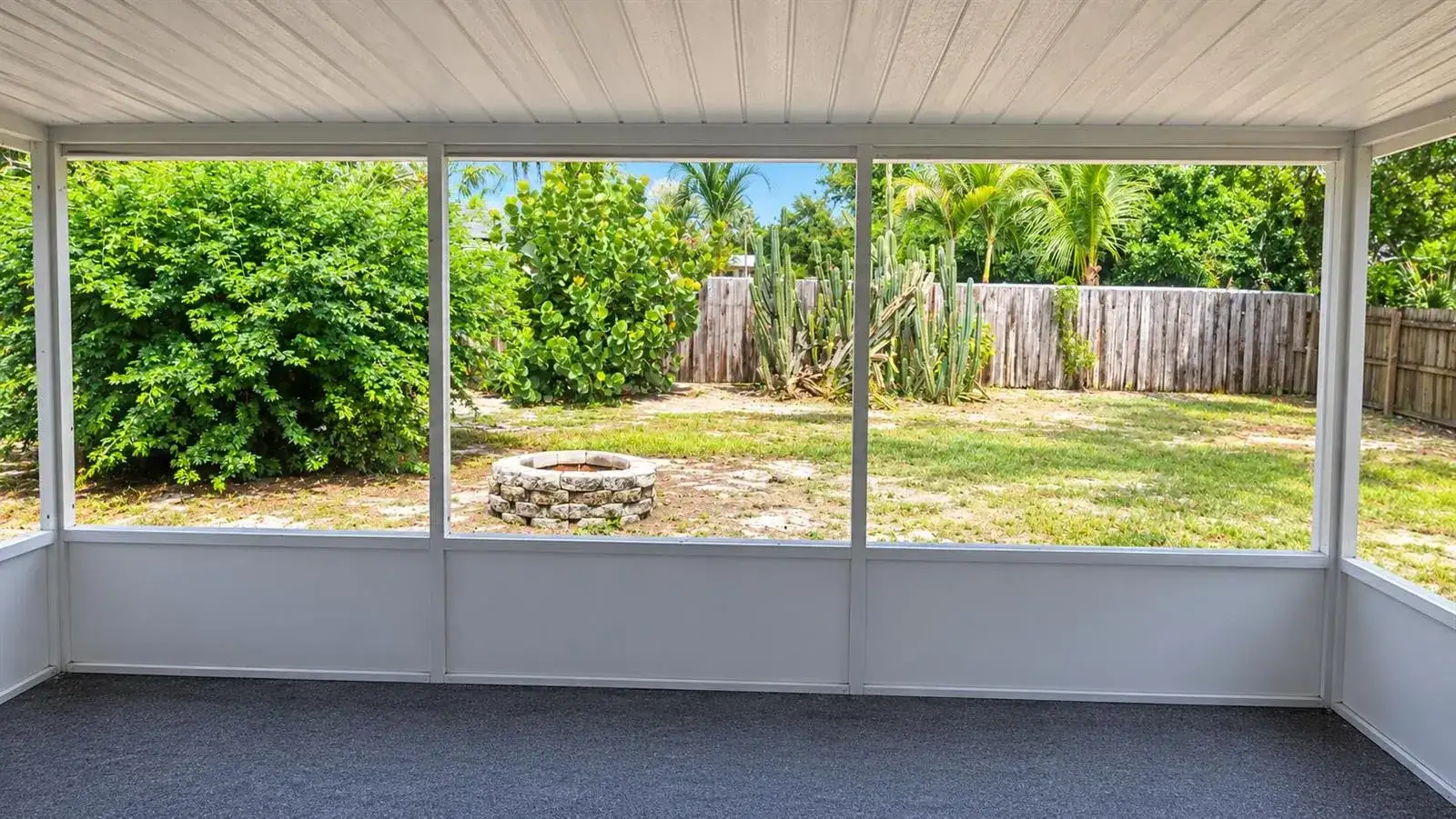 1701 NE 16TH Drive, Jensen Beach FL 34957 photo 2