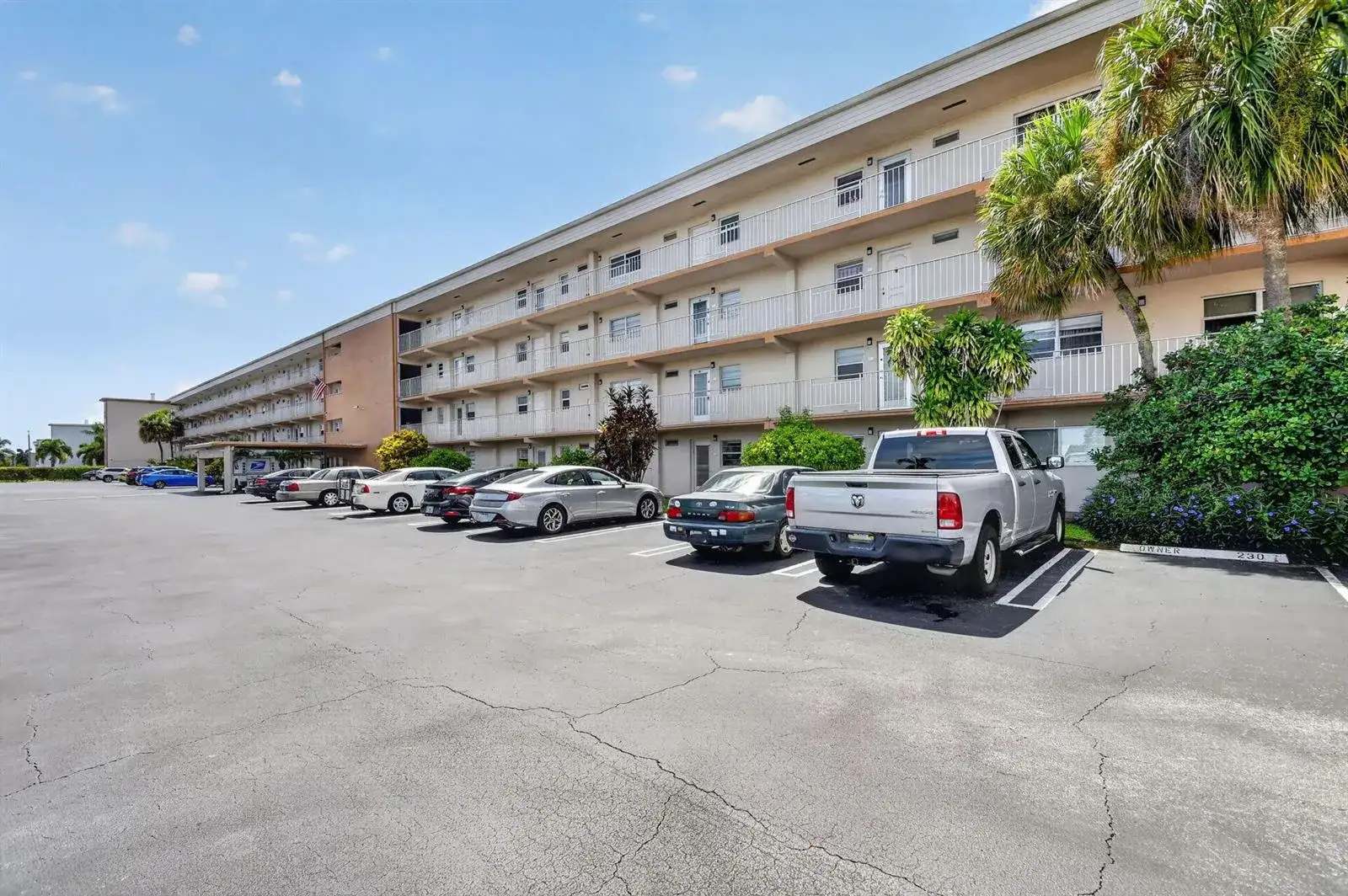 230 NE 26th Avenue # 412, Boynton Beach FL 33435 photo 3