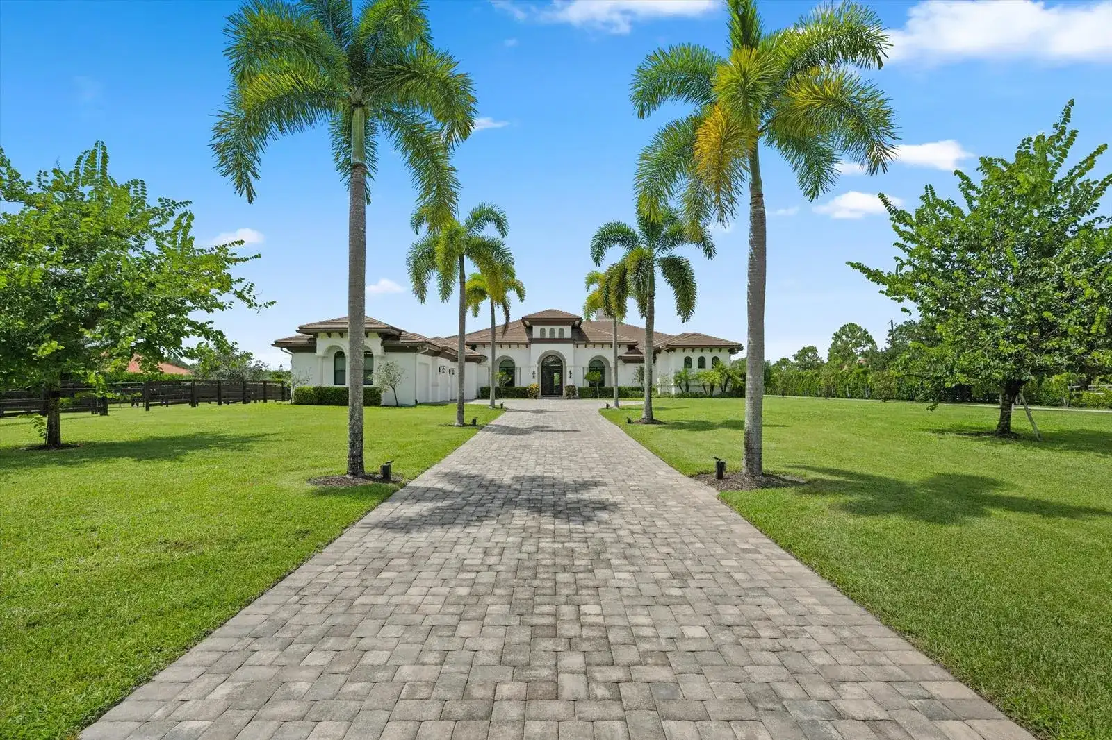 843 STALLION Drive, Loxahatchee FL 33470 photo 4