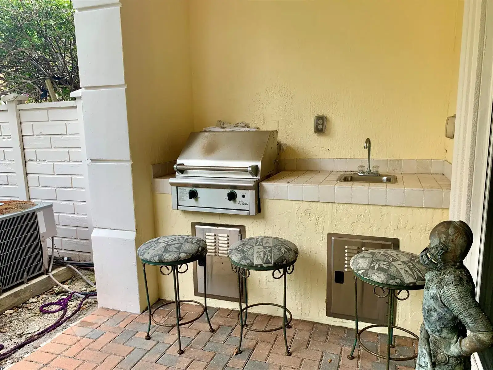 5620 NE Trieste Terrace, Boca Raton FL 33487 photo 4