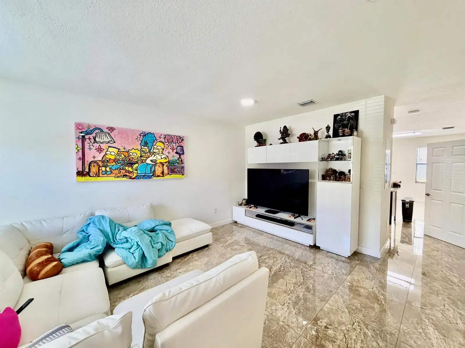 10490 W 33RD Way, Hialeah FL 33018 photo 4