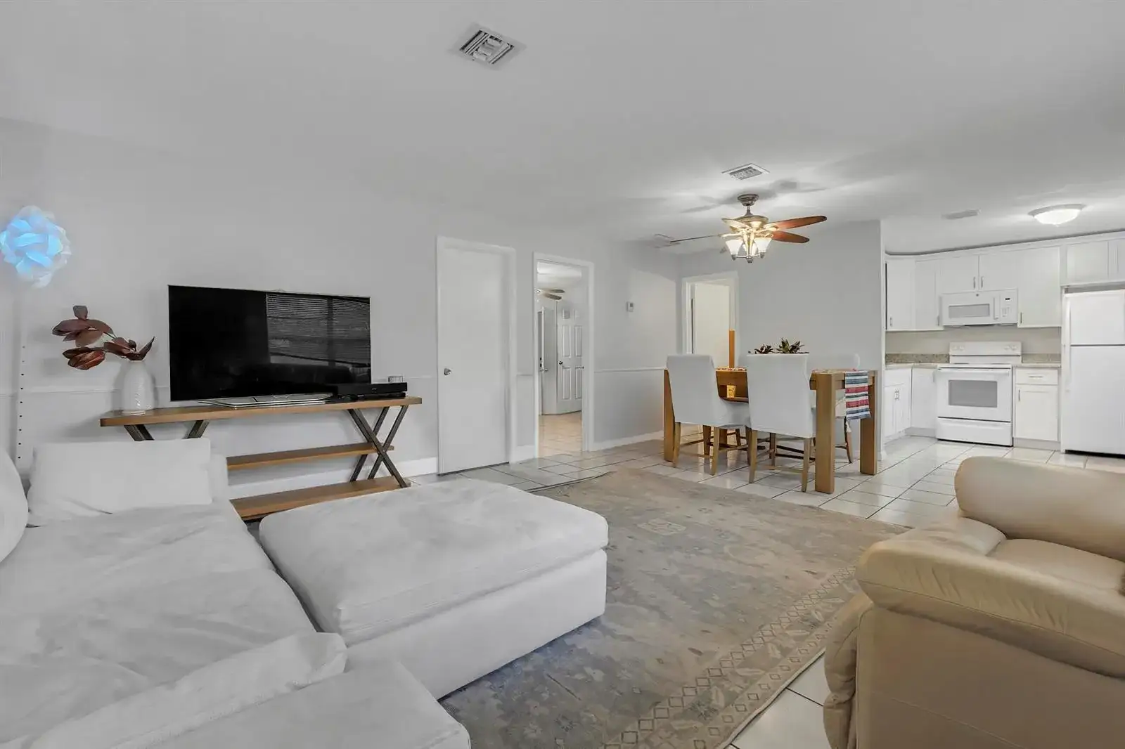512 Holly Drive # 1, Palm Beach Gardens FL 33410 photo 2