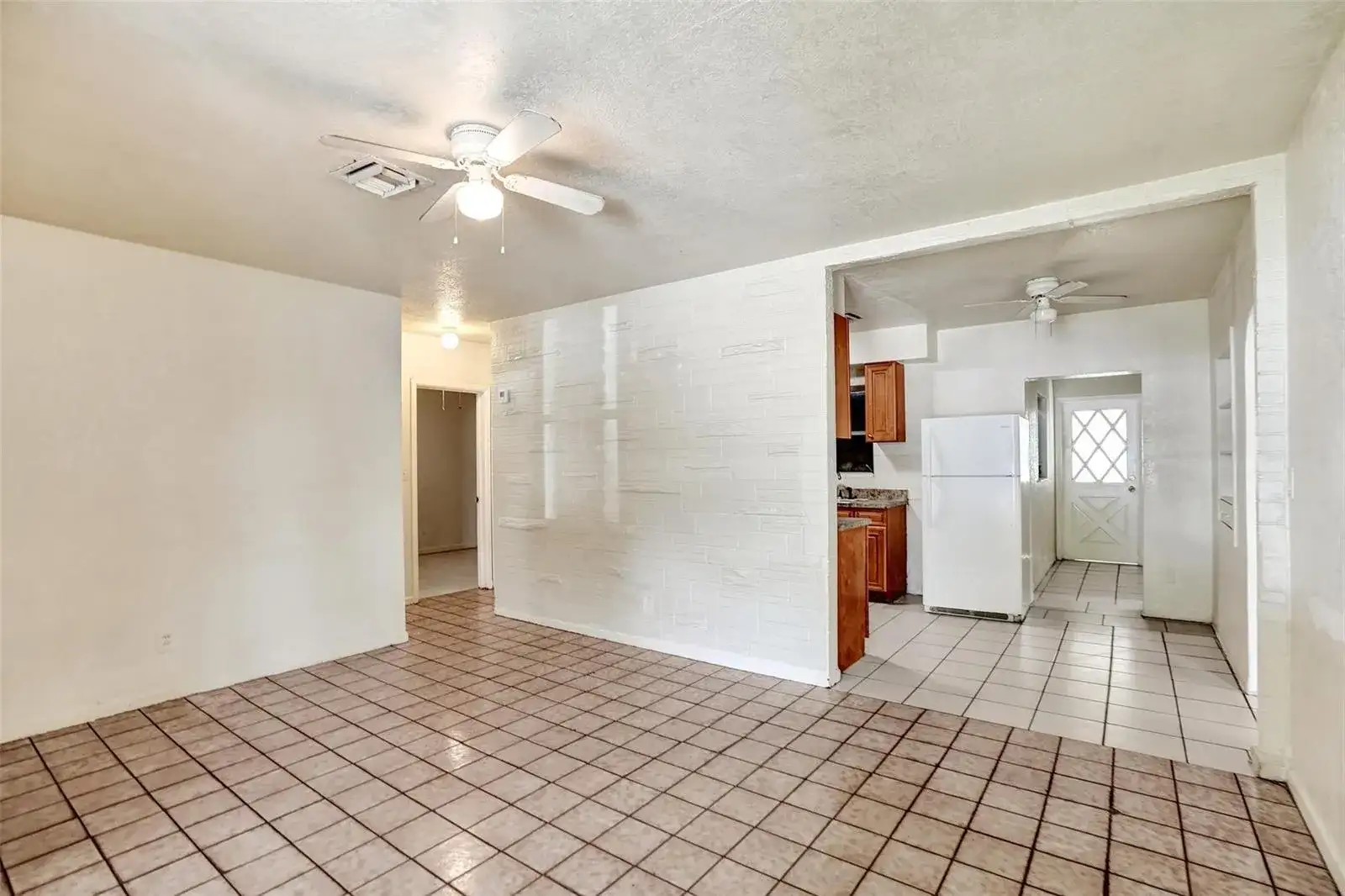 1318 NW 11TH Place, Fort Lauderdale FL 33311 photo 4