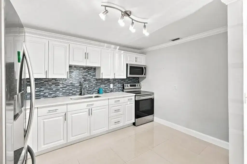 809 N 22ND Street, Fort Pierce FL 34950 photo 4
