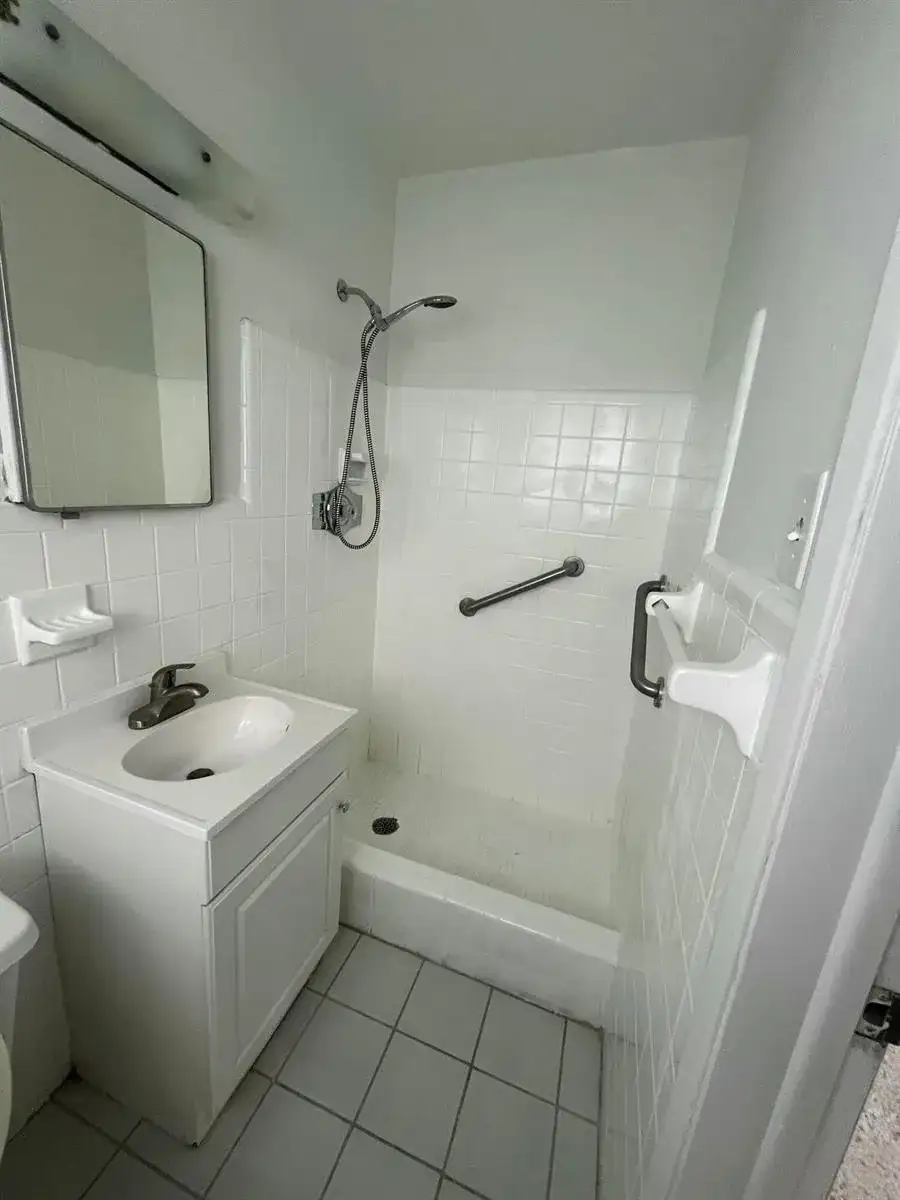 333 NW 26TH Court, Wilton Manors FL 33311 photo 5