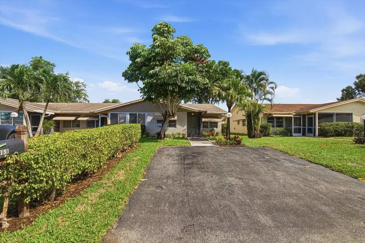6069 LA PALMA Lane, Delray Beach FL 33484 photo 4