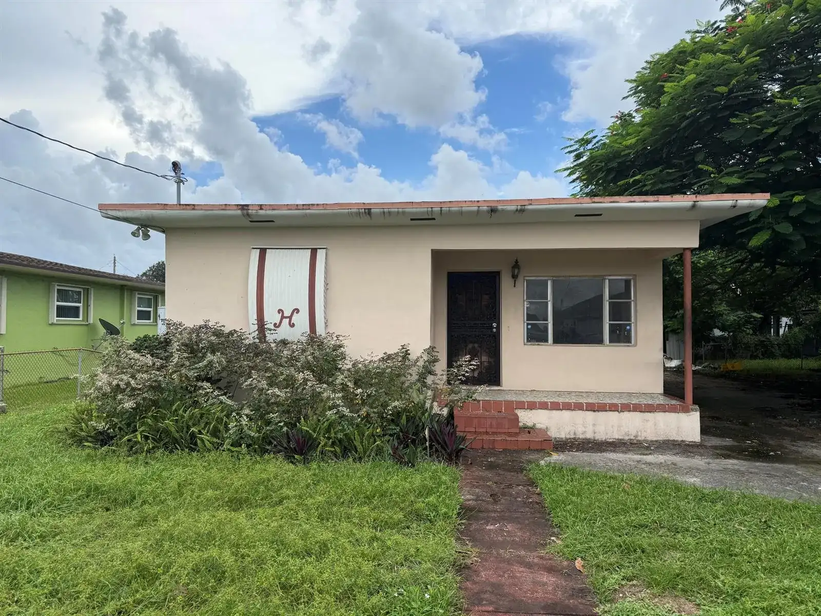 1628 NW 154TH Street, Miami Gardens FL 33054 photo 2