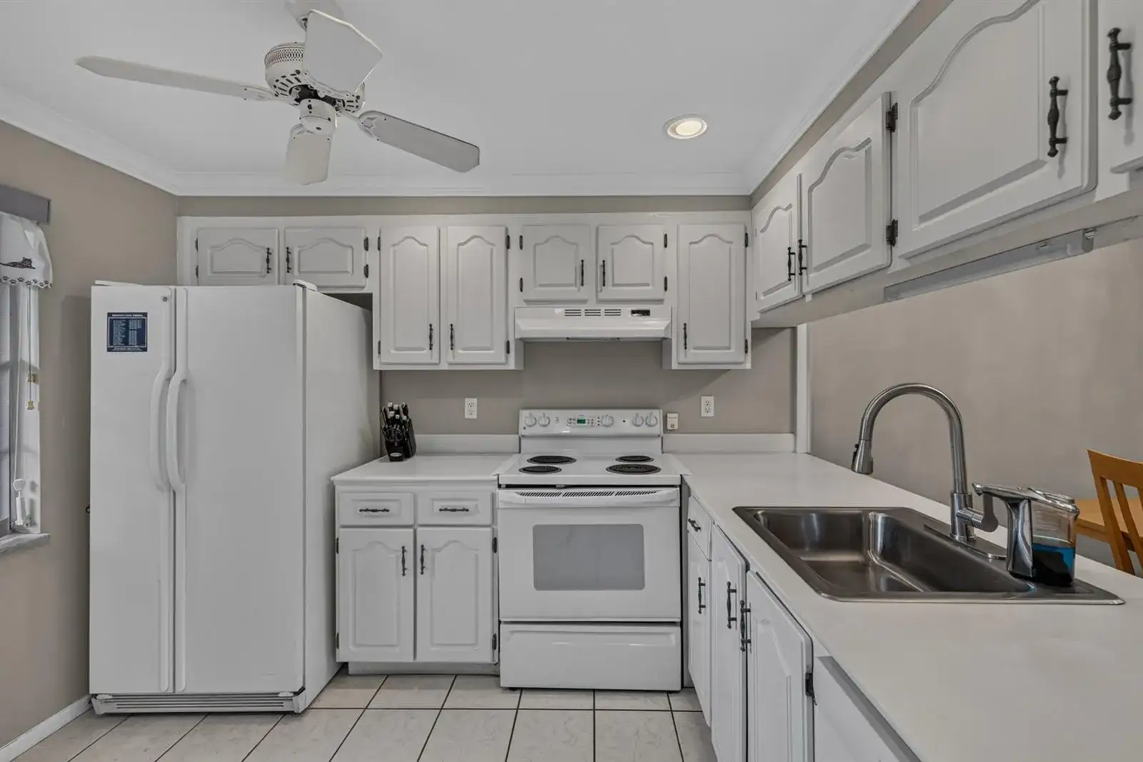 1205 Bahama Bend # F1, Coconut Creek FL 33066 photo 2