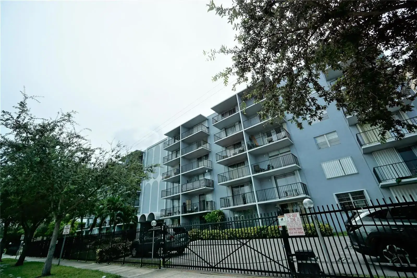 12500 NE 15TH Avenue # 614, North Miami FL 33161 photo 2