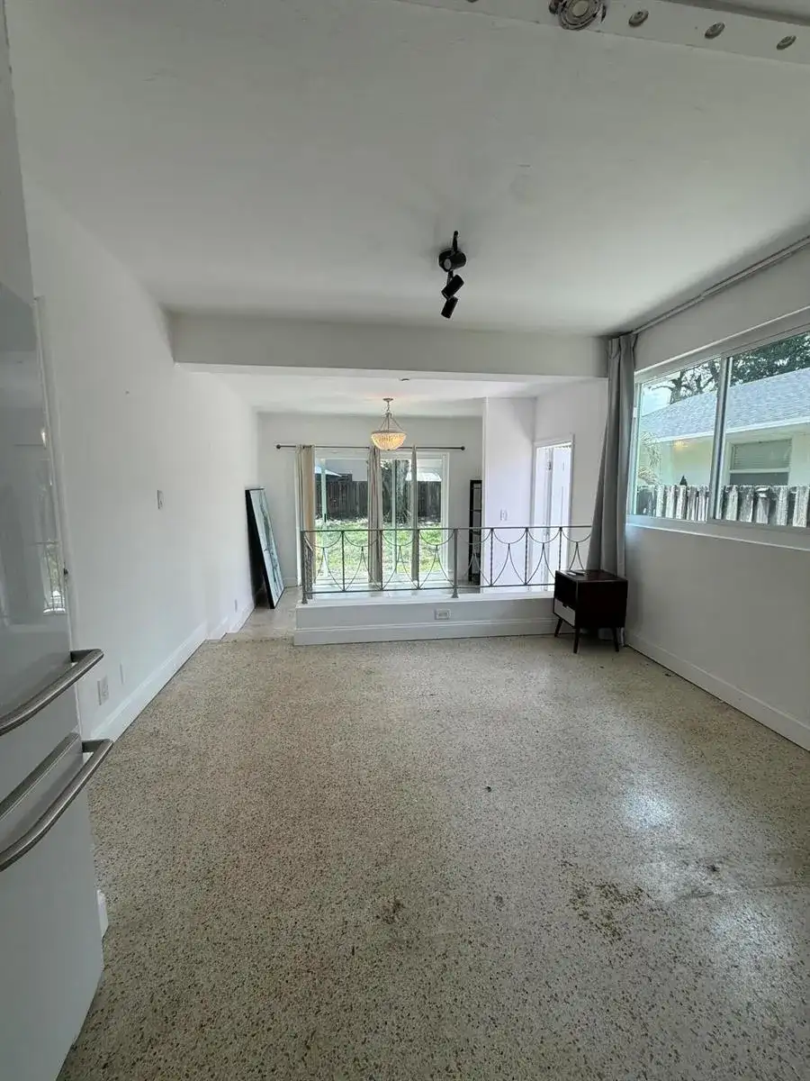 900 SE 12th Street, Fort Lauderdale FL 33316 photo 3