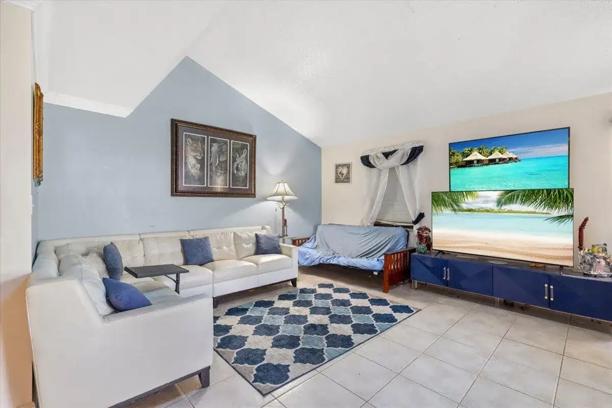 7409 PENNY Lane, Fort Pierce FL 34951 photo 4