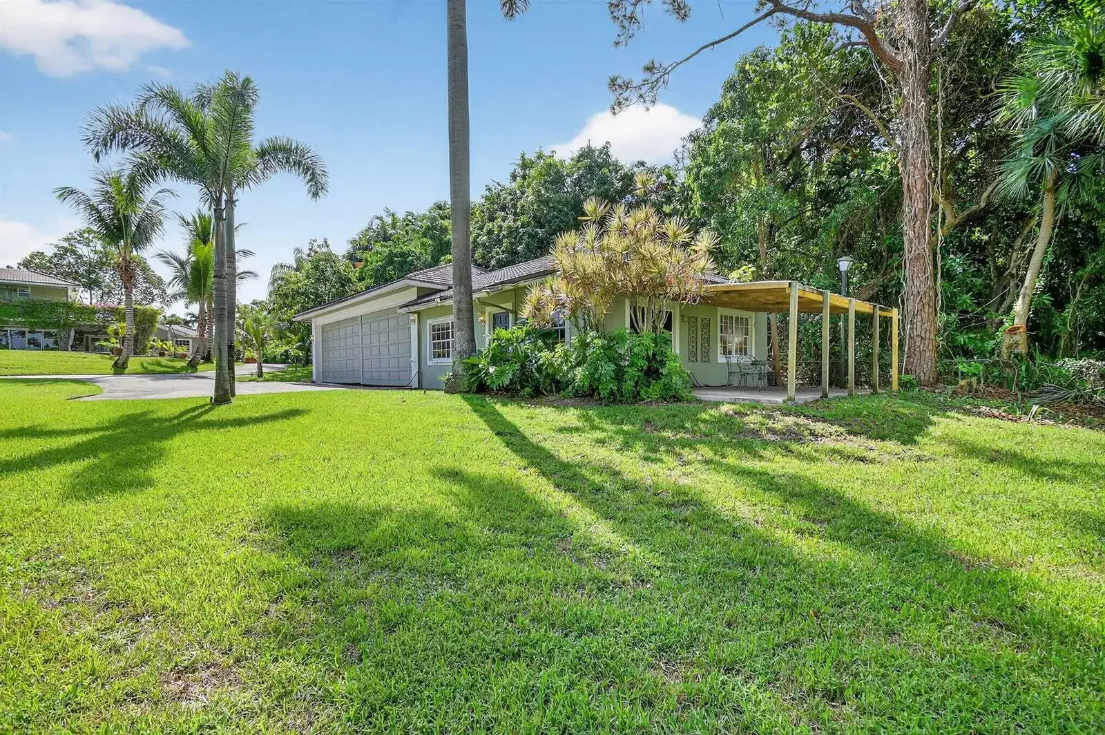 6225 Pine Drive, Lake Worth FL 33462 photo 4
