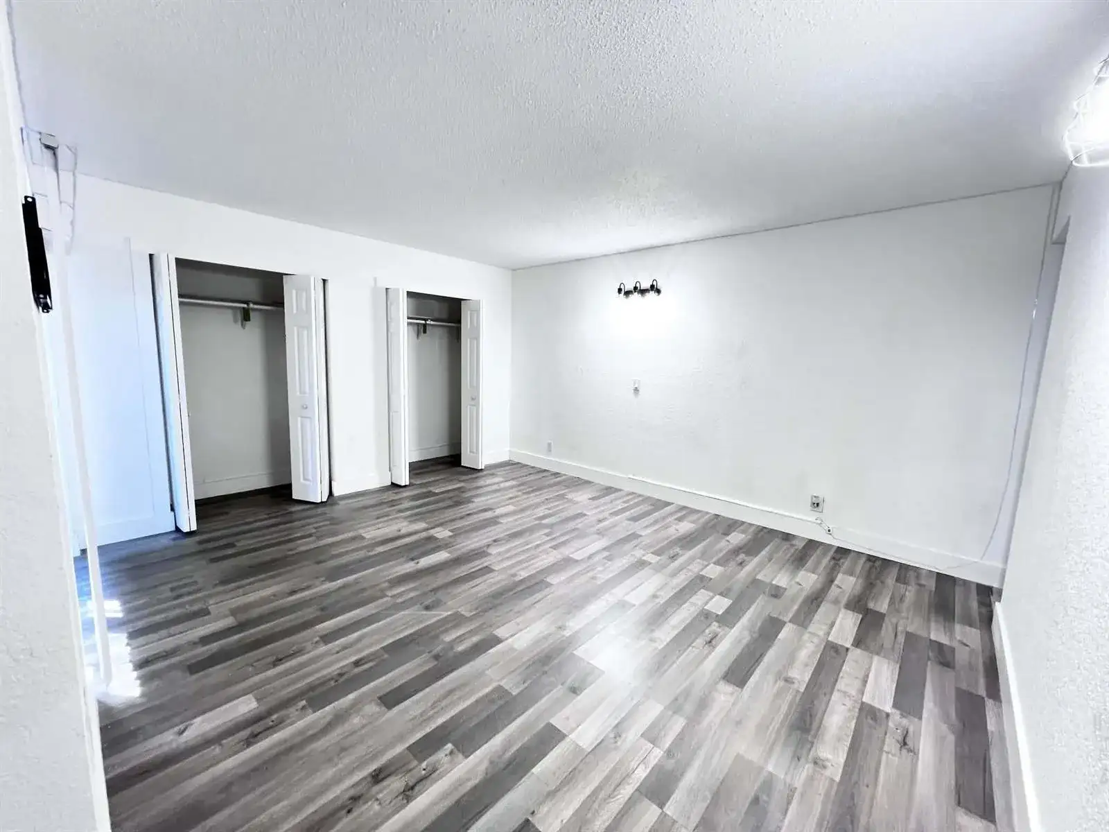 295 Woodland Road, Palm Springs FL 33461 photo 4