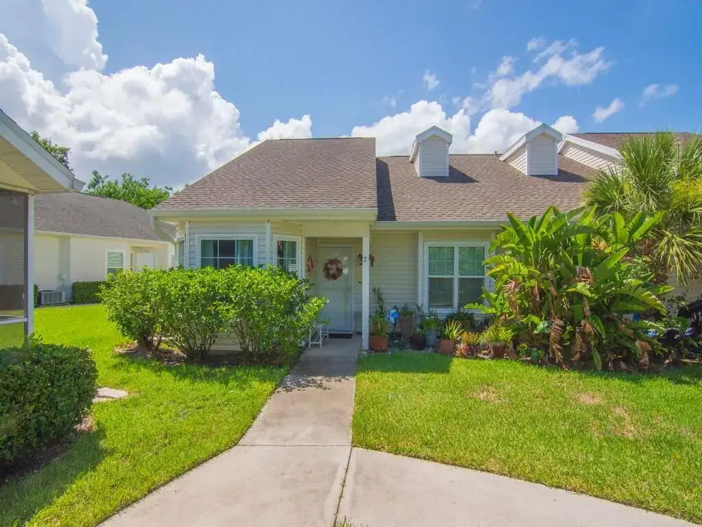1901 Westminster Circle, Vero Beach FL 32966 photo 2