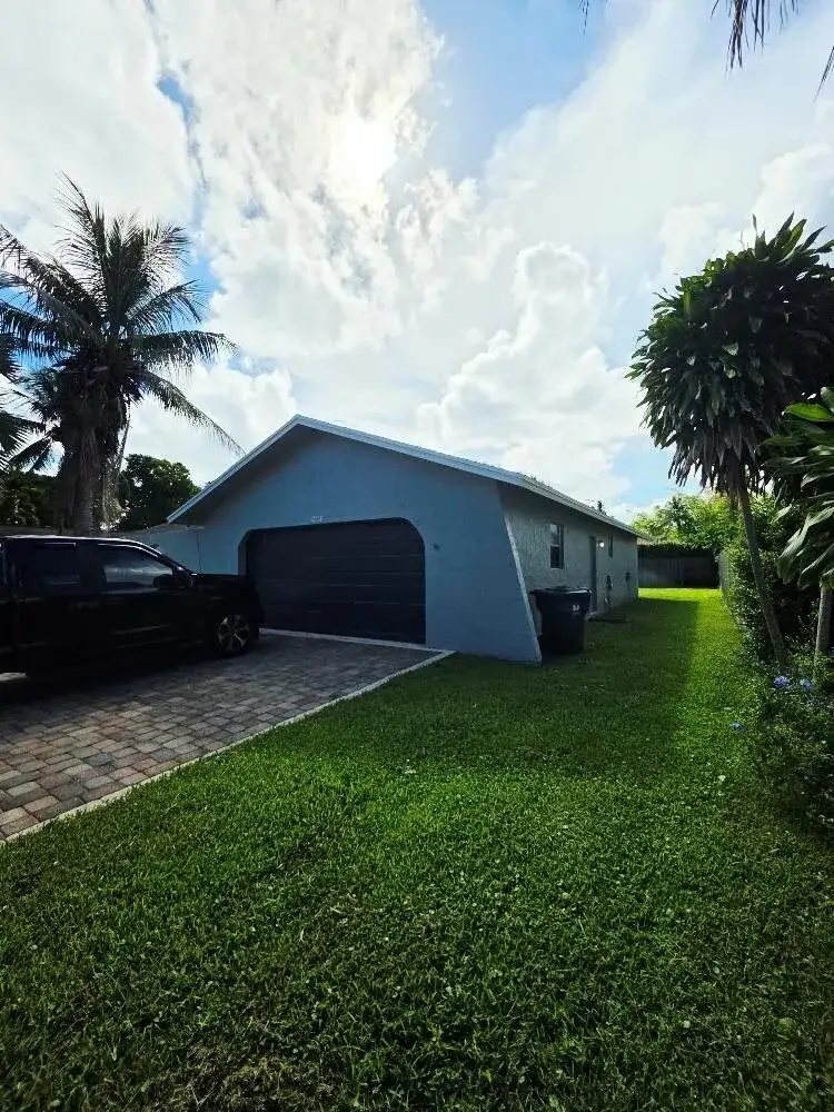 12758 Guilford Circle, Wellington FL 33414 photo 2