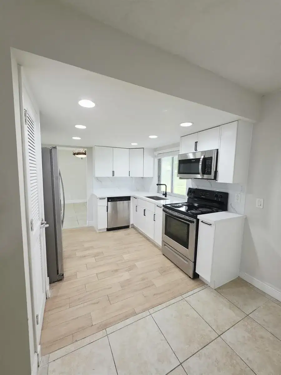 12758 Guilford Circle, Wellington FL 33414 photo 3