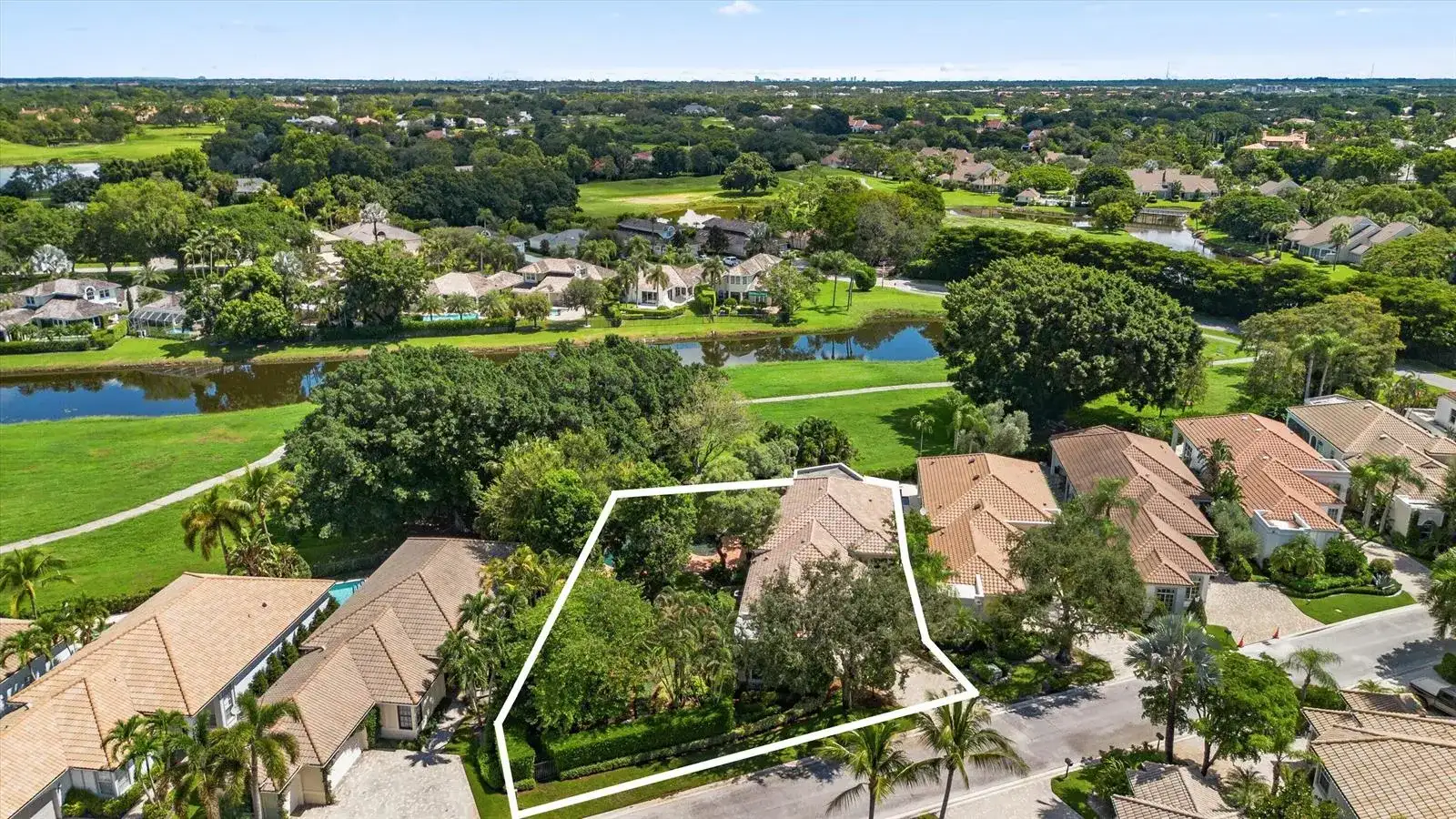 2674 Players Court, Wellington FL 33414 photo 2