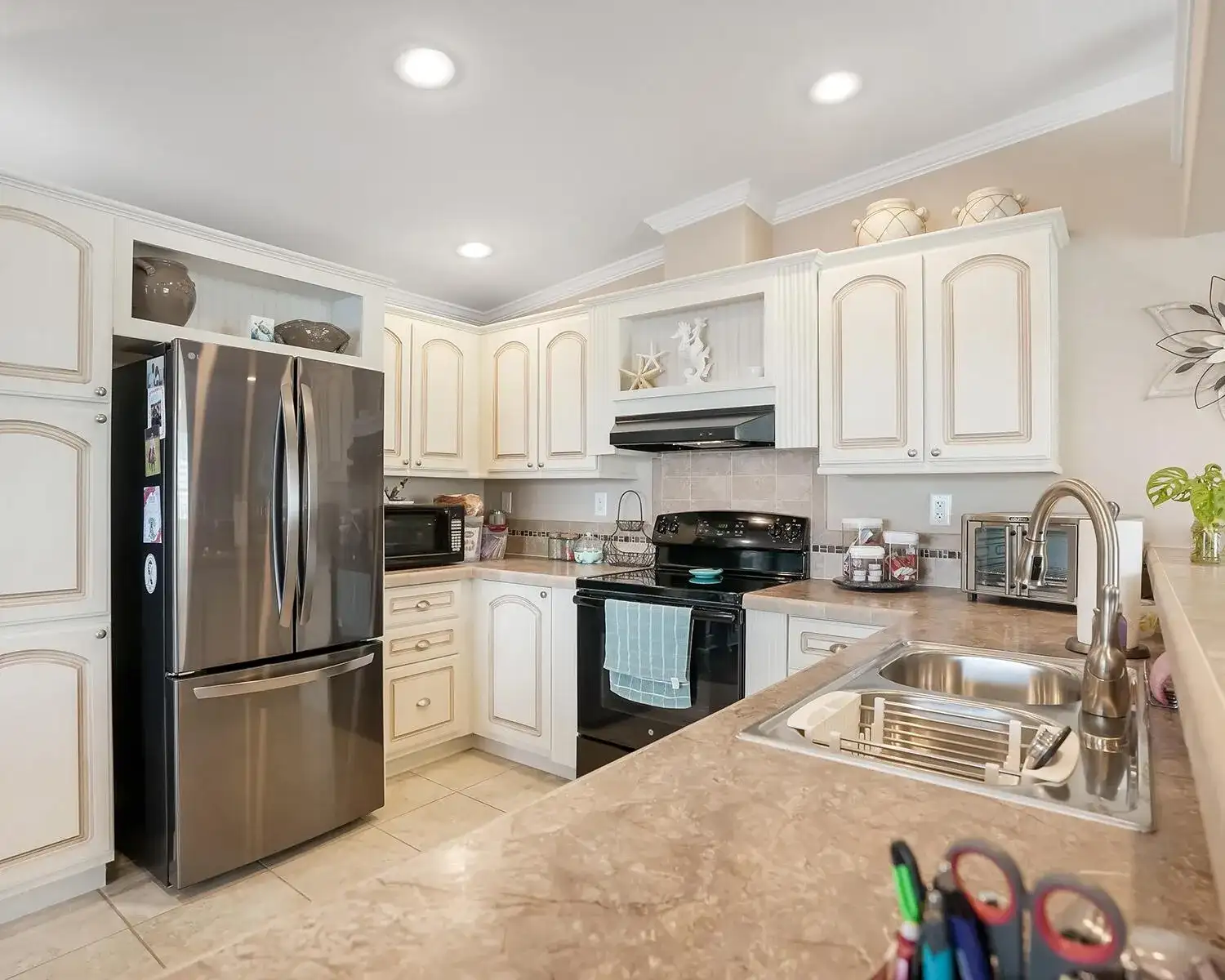5420 Lagoon Drive, Fort Lauderdale FL 33312 photo 3