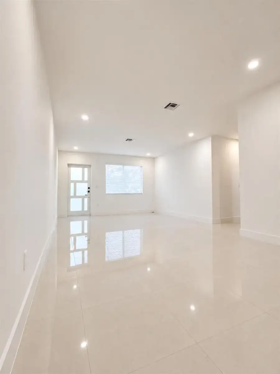 345 PINEHURST Road, Palm Springs FL 33461 photo 3