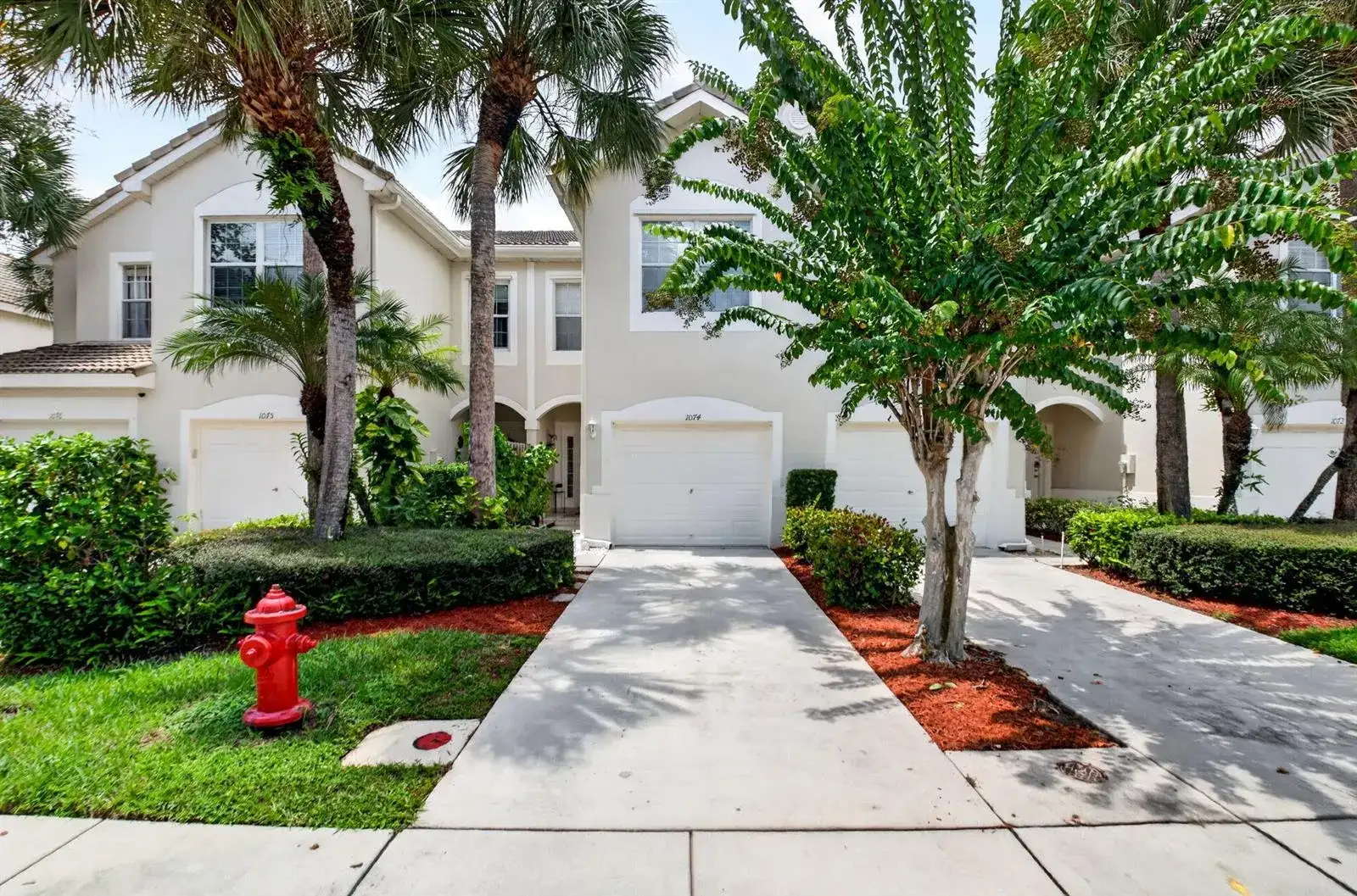 1074 Woodfield Road, FL 33415 photo 2