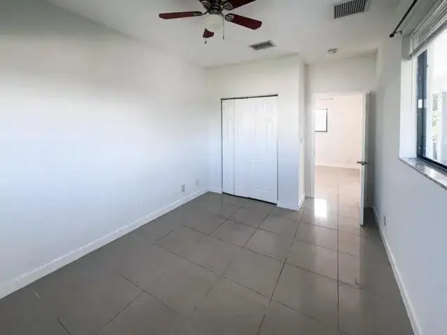 4680 SW 19TH Street, West Park FL 33023 photo 5