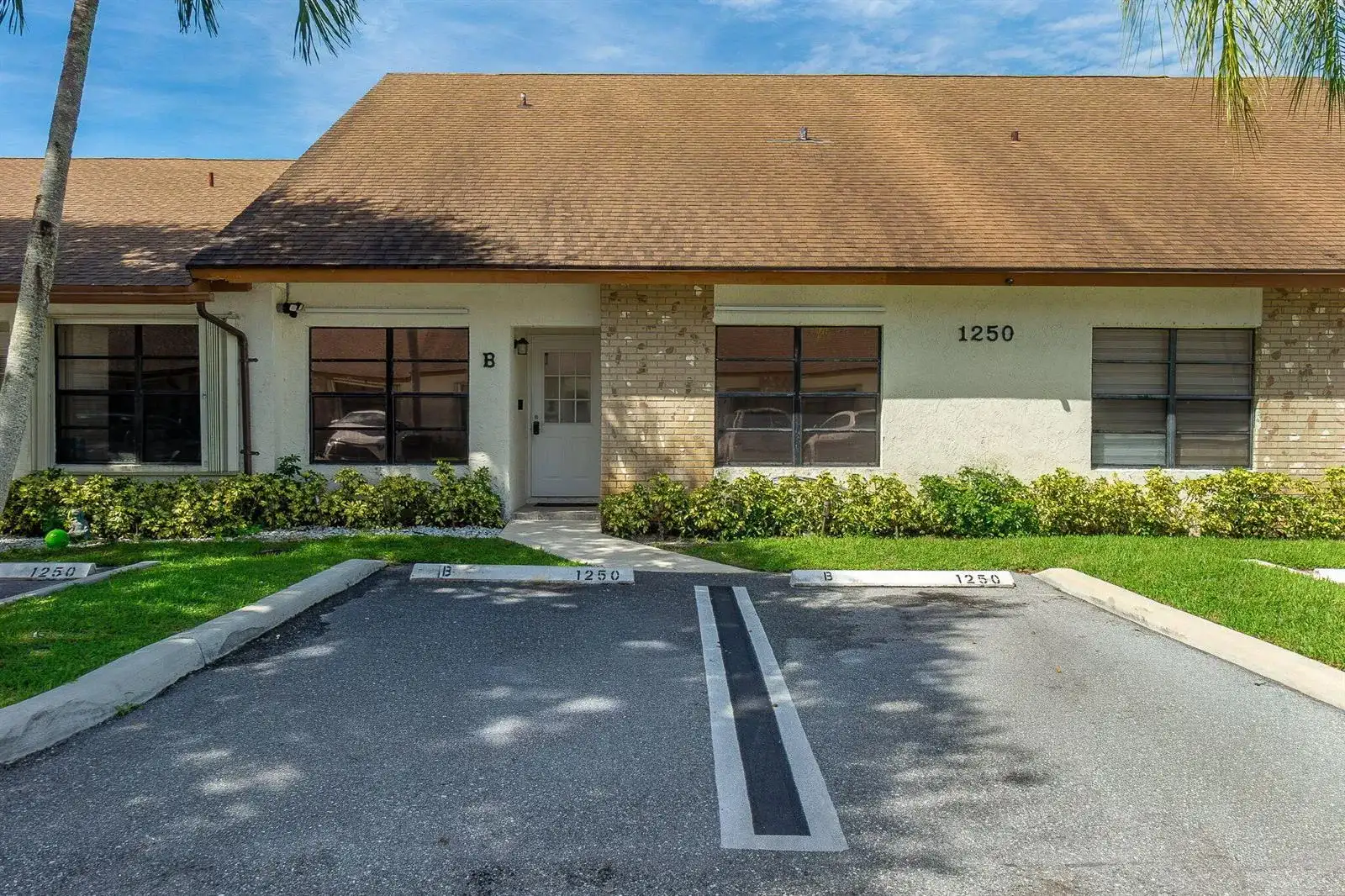 1250 PARKSIDE GREEN Drive # B, FL 33415 photo 2