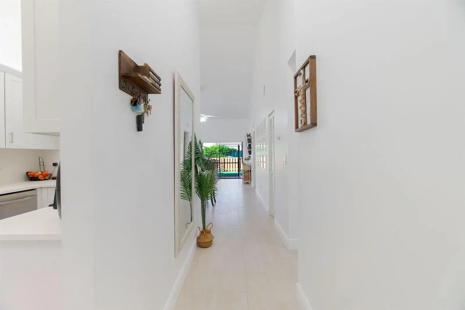 1250 PARKSIDE GREEN Drive # B, FL 33415 photo 4
