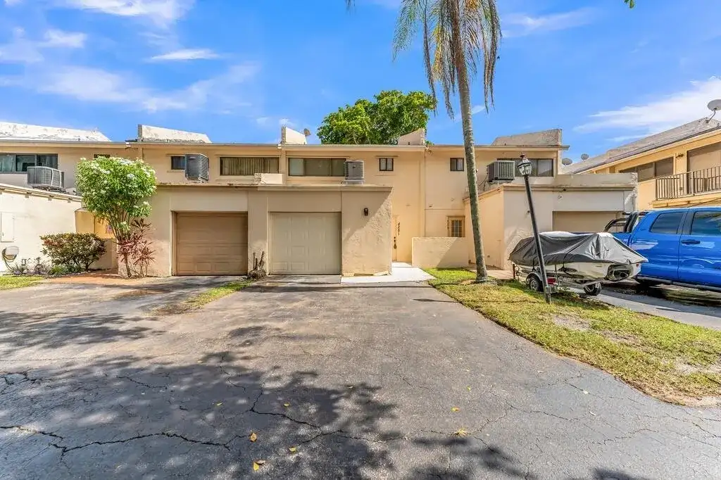 4281 NW 76 Avenue, Davie FL 33328 photo 4