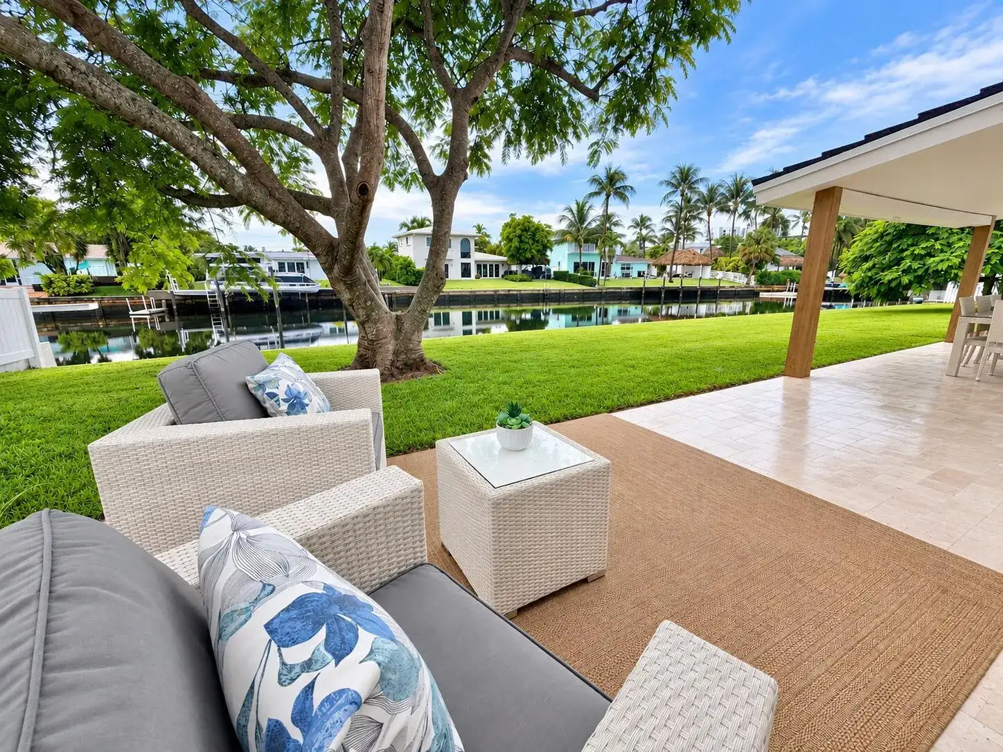 259 SE 4TH Avenue, Pompano Beach FL 33060 photo 2