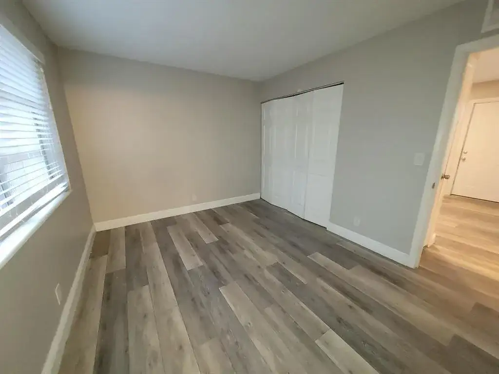 505 N J Street # 1, FL 33460 photo 2