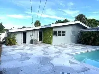 4411 NE 13TH Terrace, Oakland Park FL 33334 photo 2