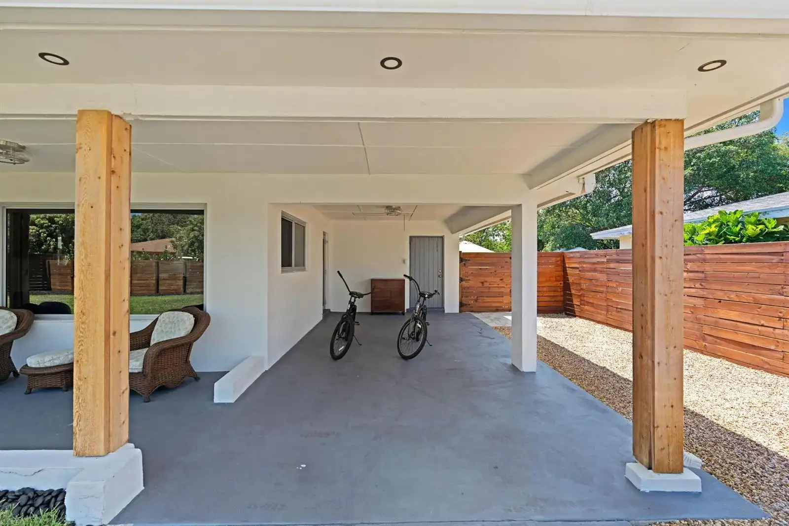 918 SE 3RD Avenue, Delray Beach FL 33483 photo 4