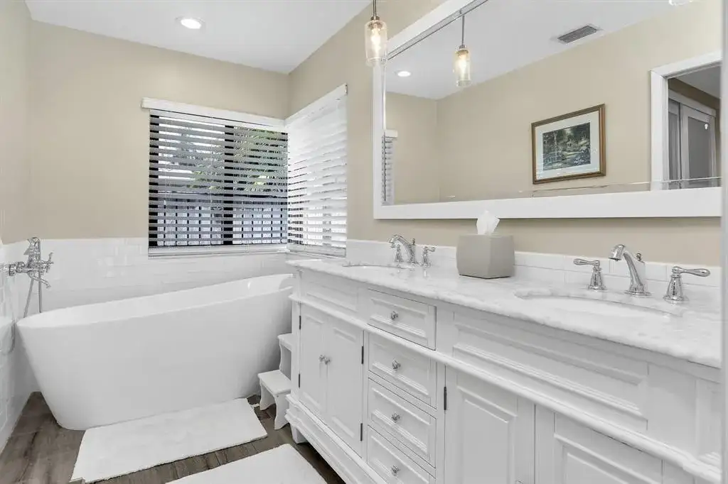 9701 NW 18TH Court, Plantation FL 33322 photo 4