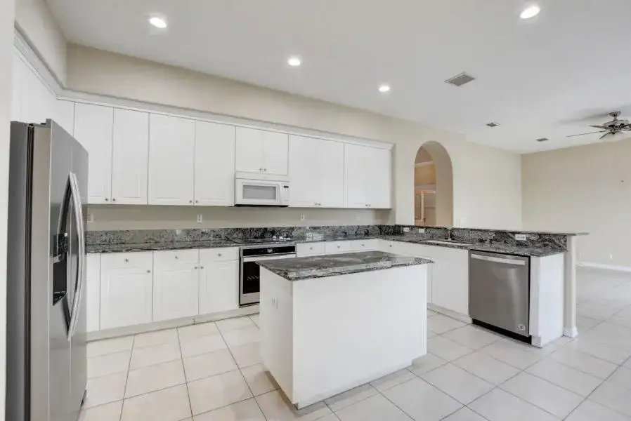 1388 Beacon Circle, Wellington FL 33414 photo 2
