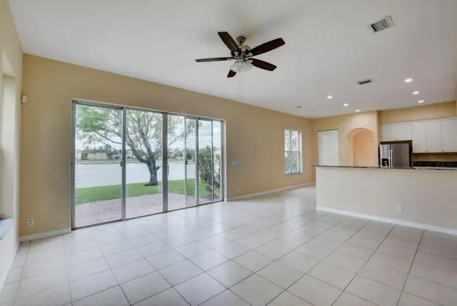 1388 Beacon Circle, Wellington FL 33414 photo 3