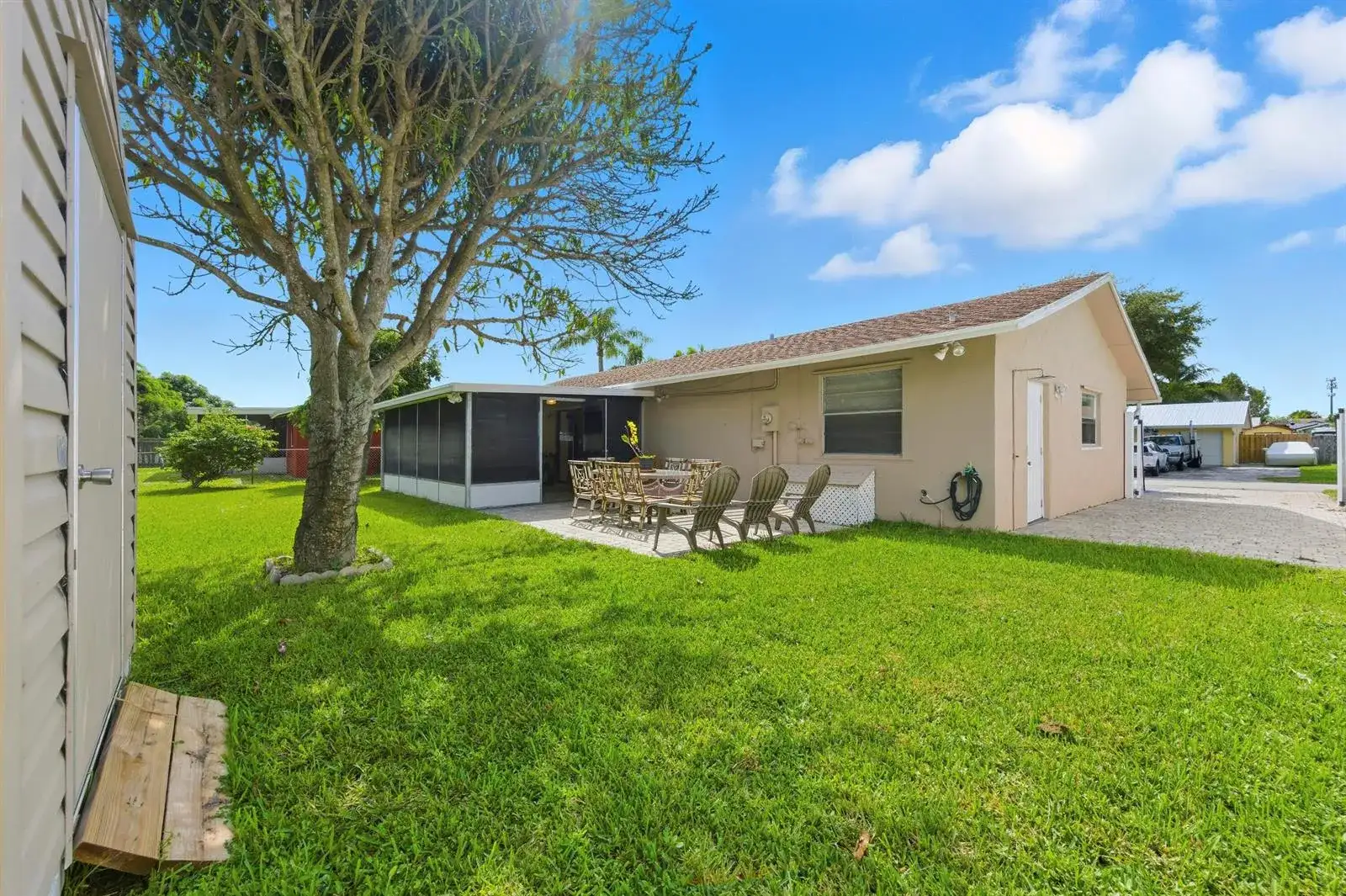 8685 SE KEATHLEY Court, Hobe Sound FL 33455 photo 5