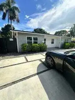 1010 SW 30th Street, Fort Lauderdale FL 33315 photo 2