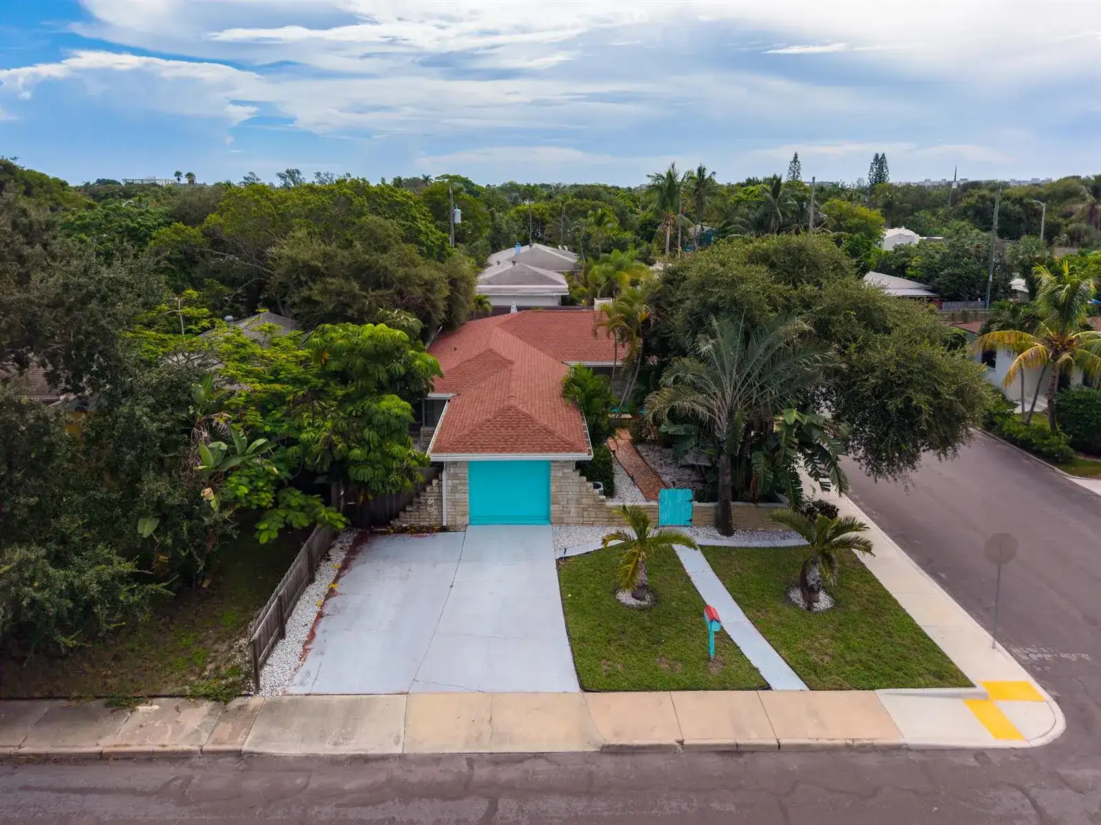 1202 N K Street, FL 33460 photo 3