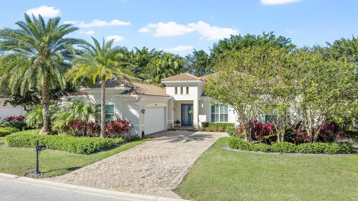 12211 SUNNYDALE Drive, Wellington FL 33414 photo 2