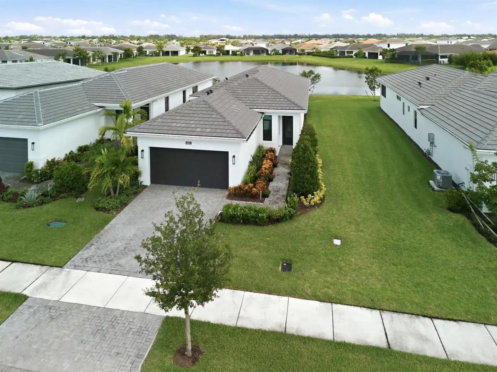 4853 Saint Armands Way, Westlake FL 33470 photo 5